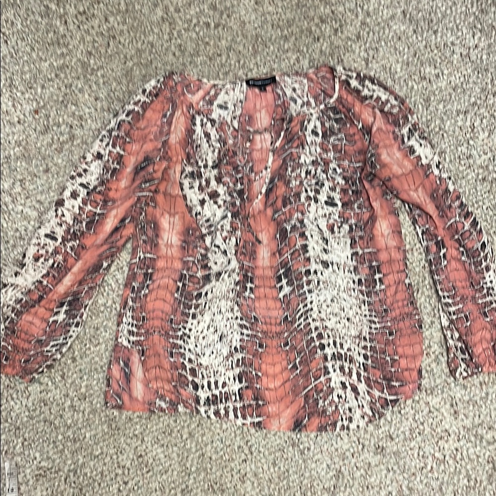 Fifteen Twenty 100% silk Pink Graphic Blouse with tie top
